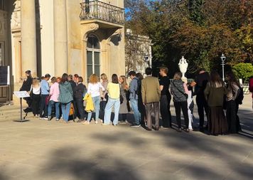 Kostiumy z filmowej "Lalki". Tłumy turystów chcą zobaczyć