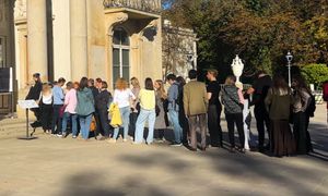 Kostiumy z filmowej "Lalki". Tłumy turystów chcą zobaczyć