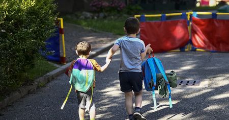 Kazała dzieciom pić swój mocz. Piekło sześciorga rodzeństwa przerwała samotna matka zastępcza – możliwe, że na krótko