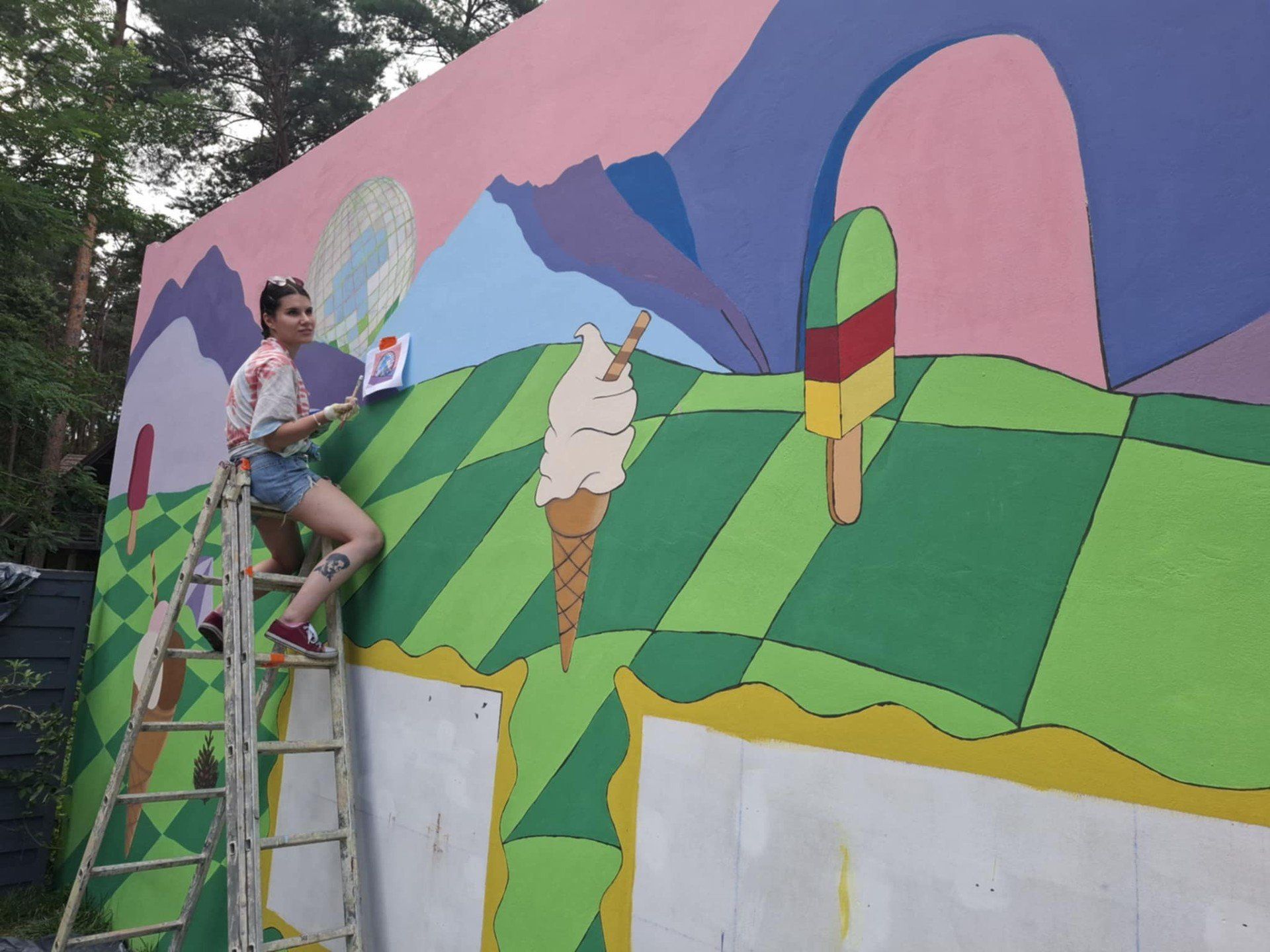 Mural w Sokolnikach-Lesie