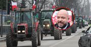 Sutryk zakazał rolnikom protestować. Podjechali przed jego dom