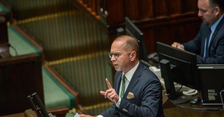 Zbojkotują referendum? Poseł KO odpowiada