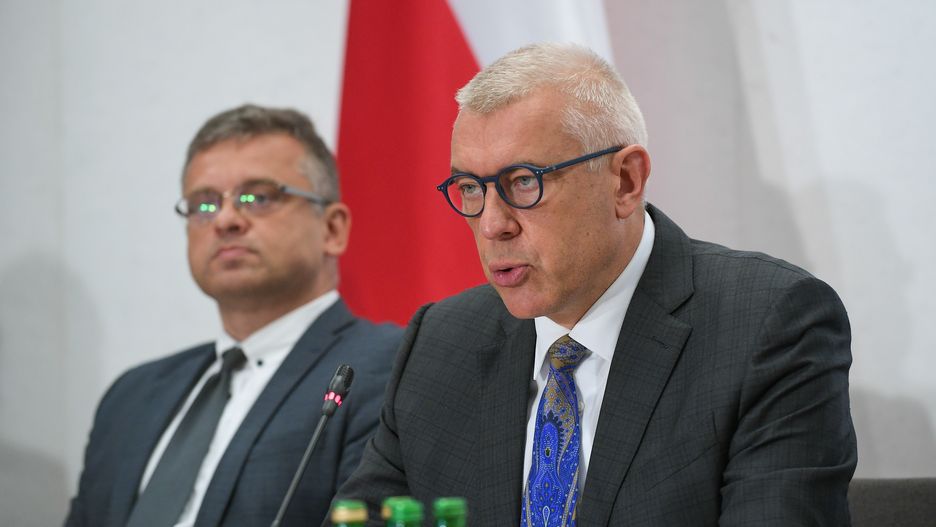 Roman Giertych, Arkadiusz Cichocki
Warszawa, 25.07.2024. Przewodnicz�cy zespo�u, pose� PO Roman Giertych (P) oraz s�dzia, by�y prezes S�du Okr�gowego w Gliwicach Arkadiusz Cichocki (L) podczas spotkania Zespo�u ds. Rozlicze� PiS w Sejmie w Warszawie, 25 bm. Temat: Sprawy zwi�zane z KRS i SN. (ad) PAP/Marcin Obara
Marcin Obara
obrad, obrady, plenarna, polityk polityka, pose�, posiedzenie, rozliczenia, sejm, spotkanie spotkania, Zespo�u ds. Rozlicze� PiS