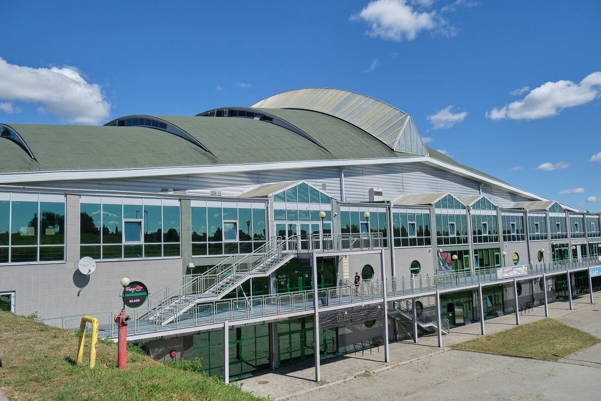 Przeciekający dach hali Globus wymaga pilnej naprawy