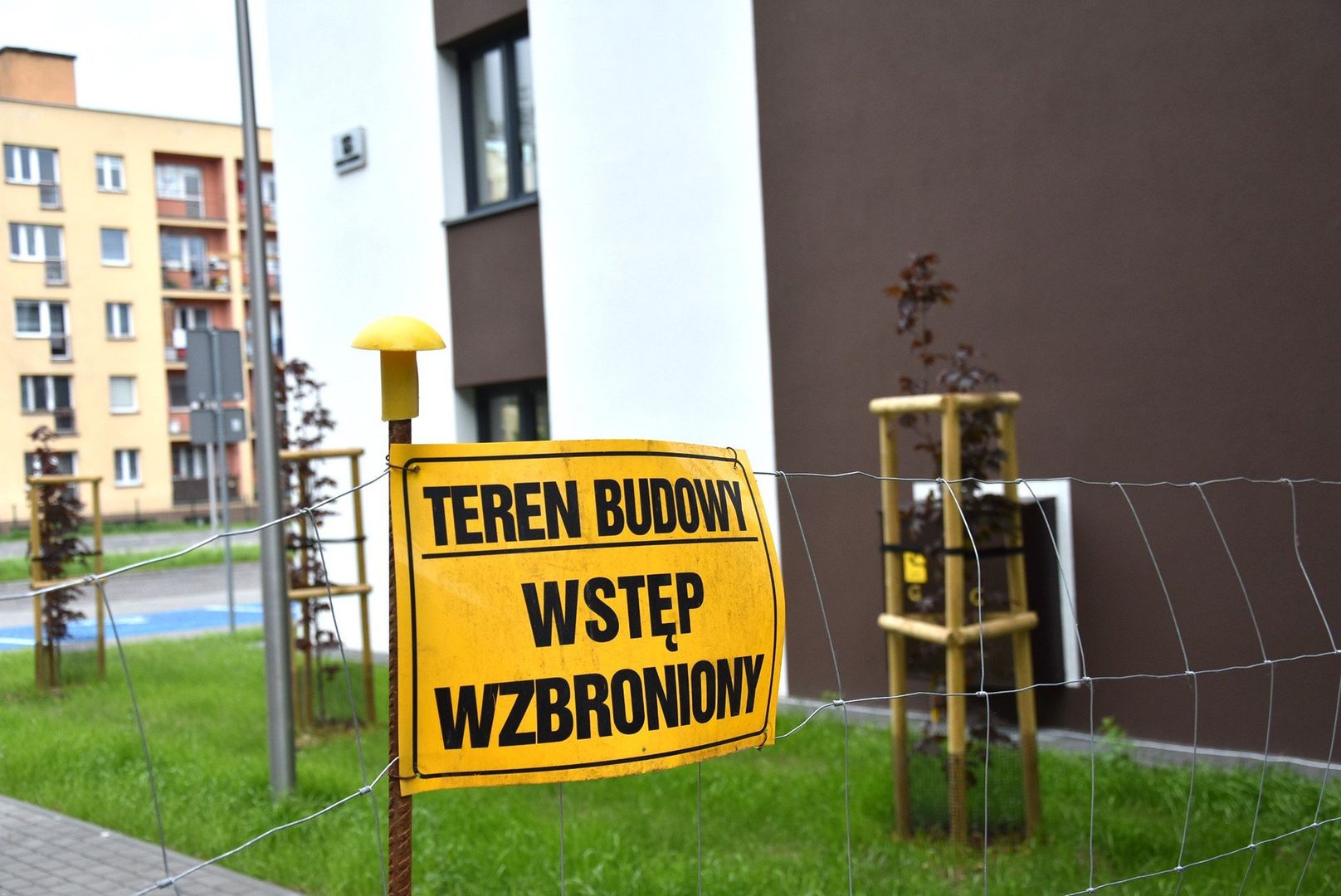 Blok SIM na osiedlu Parkowym w Miechowie