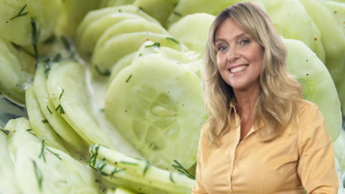 Ewa Wachowicz nie dodaje śmietany ani jogurtu. Sięga po inny dodatek do mizerii