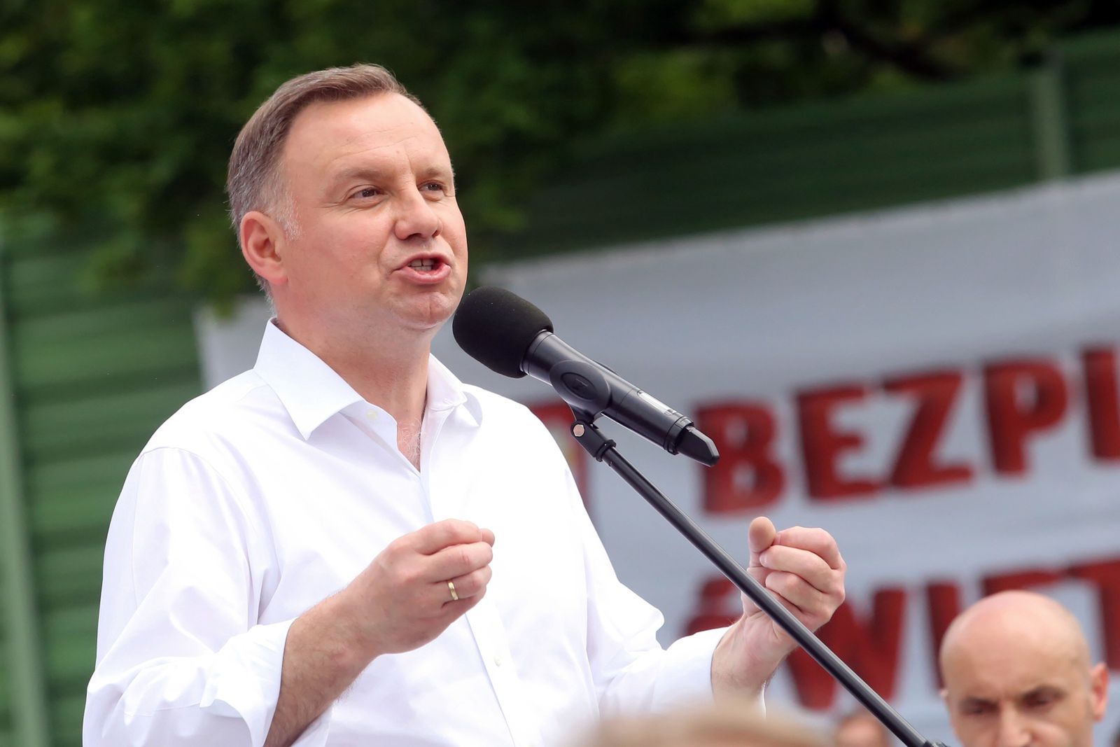 Wybory prezydenckie 2020. Andrzej Duda wygra w I turze? Były polityk komentuje