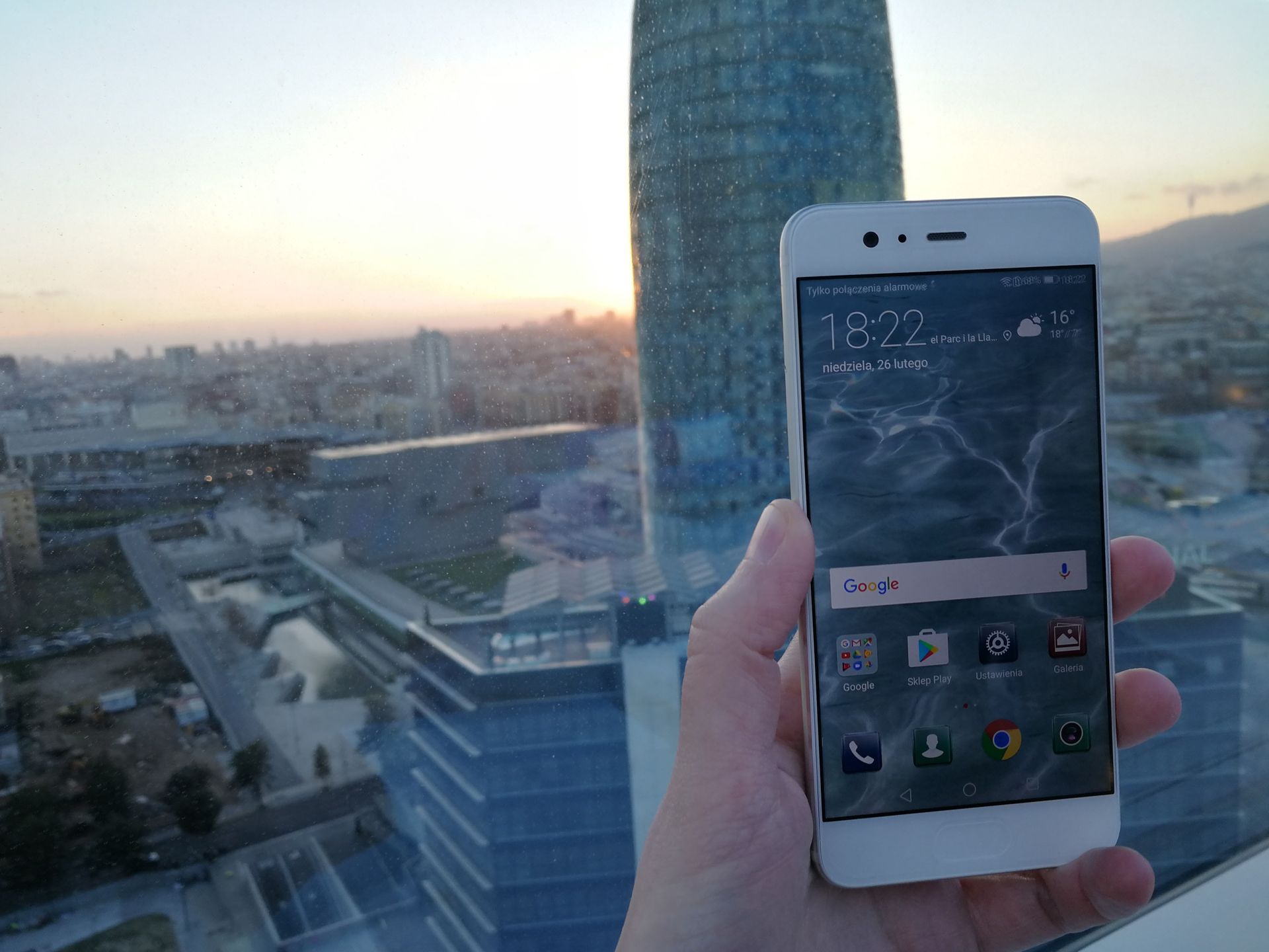 Huawei P10 to logiczna kontynuacja poprzednich modeli. Rewolucji nie ma [pierwsze wrażenia] 1