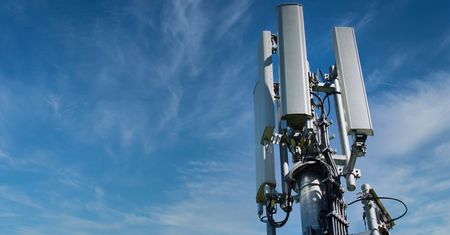 Orange liderem zasięgu 5G. T-Mobile wygrywa w 4G