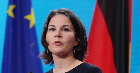 Niemcy zbyt wolno pomagają Ukrainie? "Czołgów nie załatwia się od ręki"
