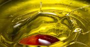 Ten olej to tykająca bomba! Znajduje się w setkach popularnych produktów