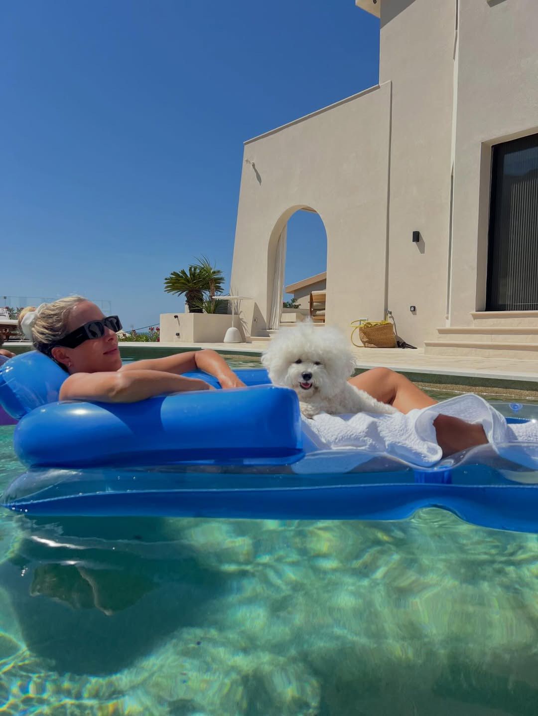 Ewa Chodakowska z psem