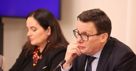 Jest decyzja ws. afery wizowej. Poprawki PiS przepadły