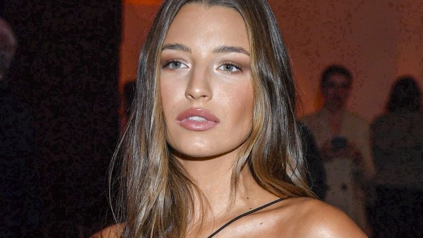 Julia Wieniawa w modnej stylizacji