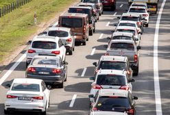 Wypadki i korki. Sznur samochodów na A1. Polacy próbują dotrzeć nad morze