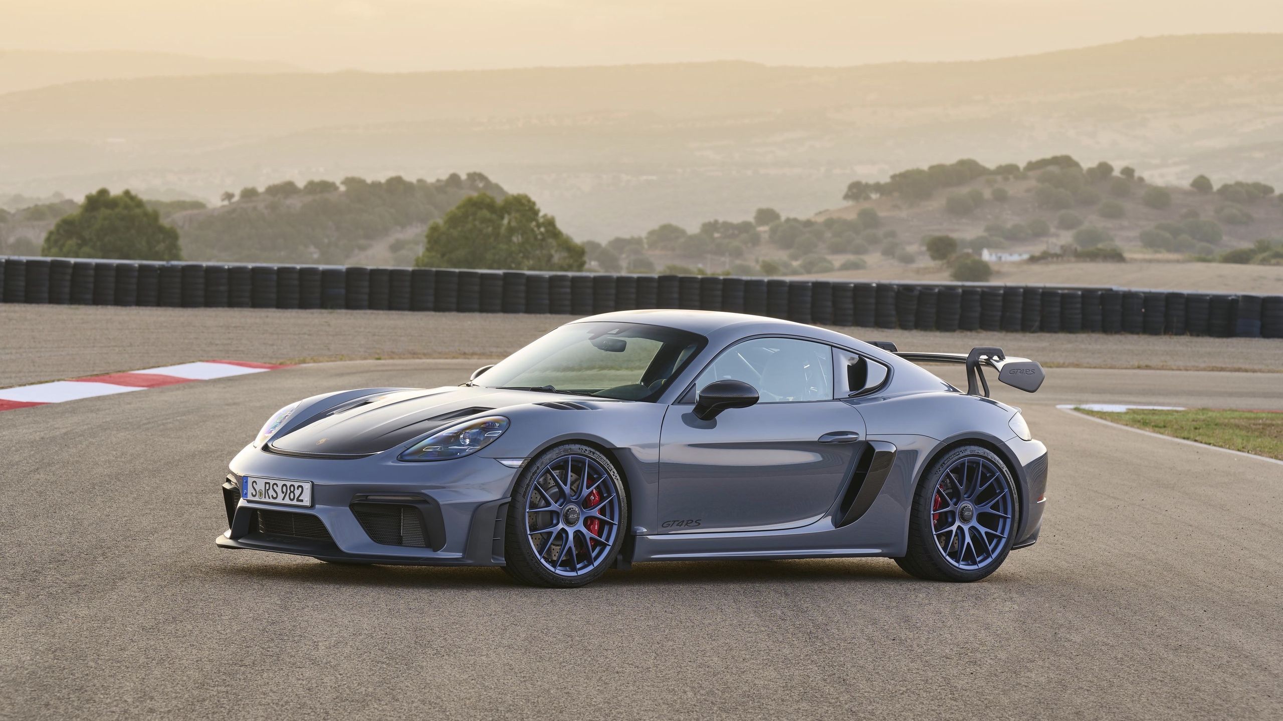 Porsche Cayman GT4 RS (na zdjęciu) i Boxster Spyder RS to obecnie jedyne 718-tki dostępne w konfiguratorze 