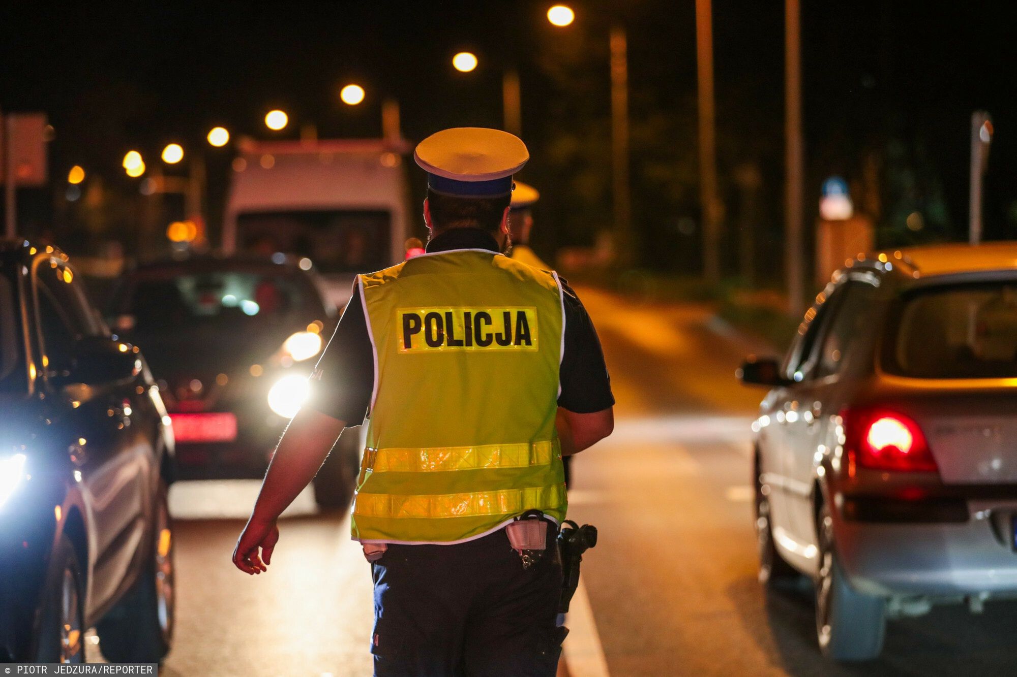 Reporter archiwum 2024 04
11.04.2024 Zielona Gora kontrola policji drogowki trzezwosci kierowcow N/z Policjant policja drogowka drogowki drogowke kontrola kierowcy trzezwosc trzezwosci alkomat 
fot. Piotr Jedzura/REPORTER
Piotr Jedzura/REPORTER