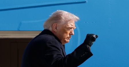 Trump o operacji przeciwko Iranowi. "Przebiega bardzo dobrze"