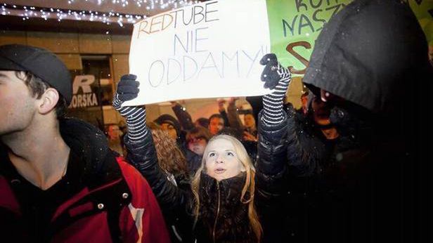 Internet bez pornografii. Polscy posłowie zgłaszają projekt uchwały 1