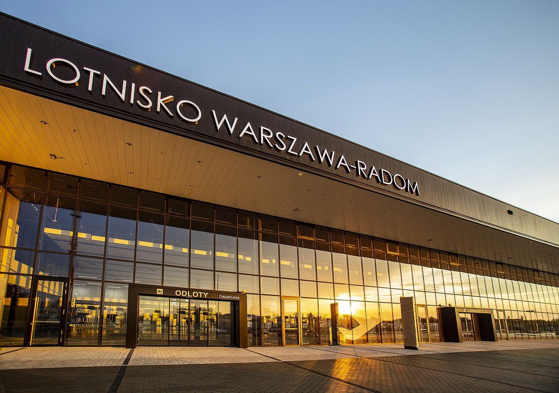 wiadomości,aktualności,WP Wiadomości Lotnisko Warszawa - Radom zamknięte. Przerwa konieczna ze względu na zniszczenia
