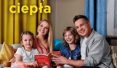 Pracownicy w roli szczęśliwej rodziny reklamują Isover (wideo)