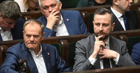 Nowy sondaż. Konfederacja wysoko, jedna partia z fatalnym wynikiem