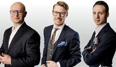 Krzysztof Kępa, Piotr Górski i Szymon Dziewięcki w SEC Newgate CEE