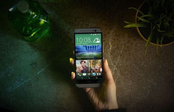 HTC One M8 - nowy flagowy smartfon od HTC z 5-calowym ekranem (wideo)