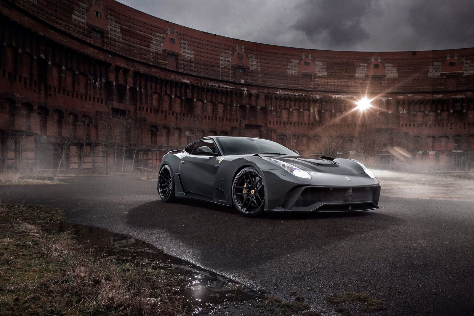 Niestety, Novitec nie podaje osiągów tej wersji. Zwykły N-Largo osiągał 350 km/h, można więc spodziewać, że i tutaj pułap prędkości maksymalnej jest wyciągnięty bardzo wysoko.