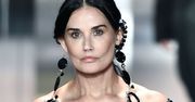 Demi Moore NIE PRZYPOMINA samej siebie na WYBIEGU w Paryżu! "To naprawdę ona?!" (ZDJĘCIA)