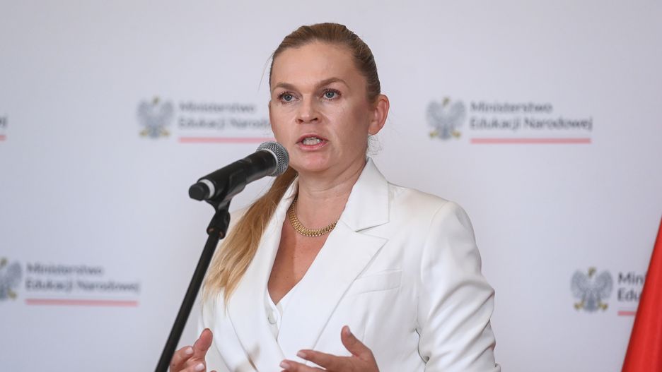 Barbara Nowacka
Warszawa, 30.07.2024. Minister edukacji Barbara Nowacka podczas konferencji prasowej, 30 bm. w MEN w Warszawie. Temat konferencji: "Dzienny opiekun w przedszkolach i szko�ach - wsp�praca MEN i MRPiPS". (sko) PAP/Piotr Nowak
Piotr Nowak
dzienny opiekun, edukacji, men, minister, mrpips, polityk, sekretarz stanu, wsp�praca MEN i MRPiPS