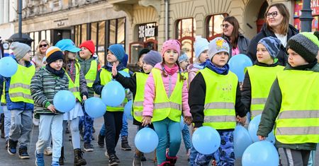 MEN zmienia zdanie. Miał być całkowity zakaz w przedszkolach