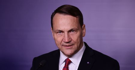 Konfederacja za wyjściem z UE? Jest reakcja Sikorskiego
