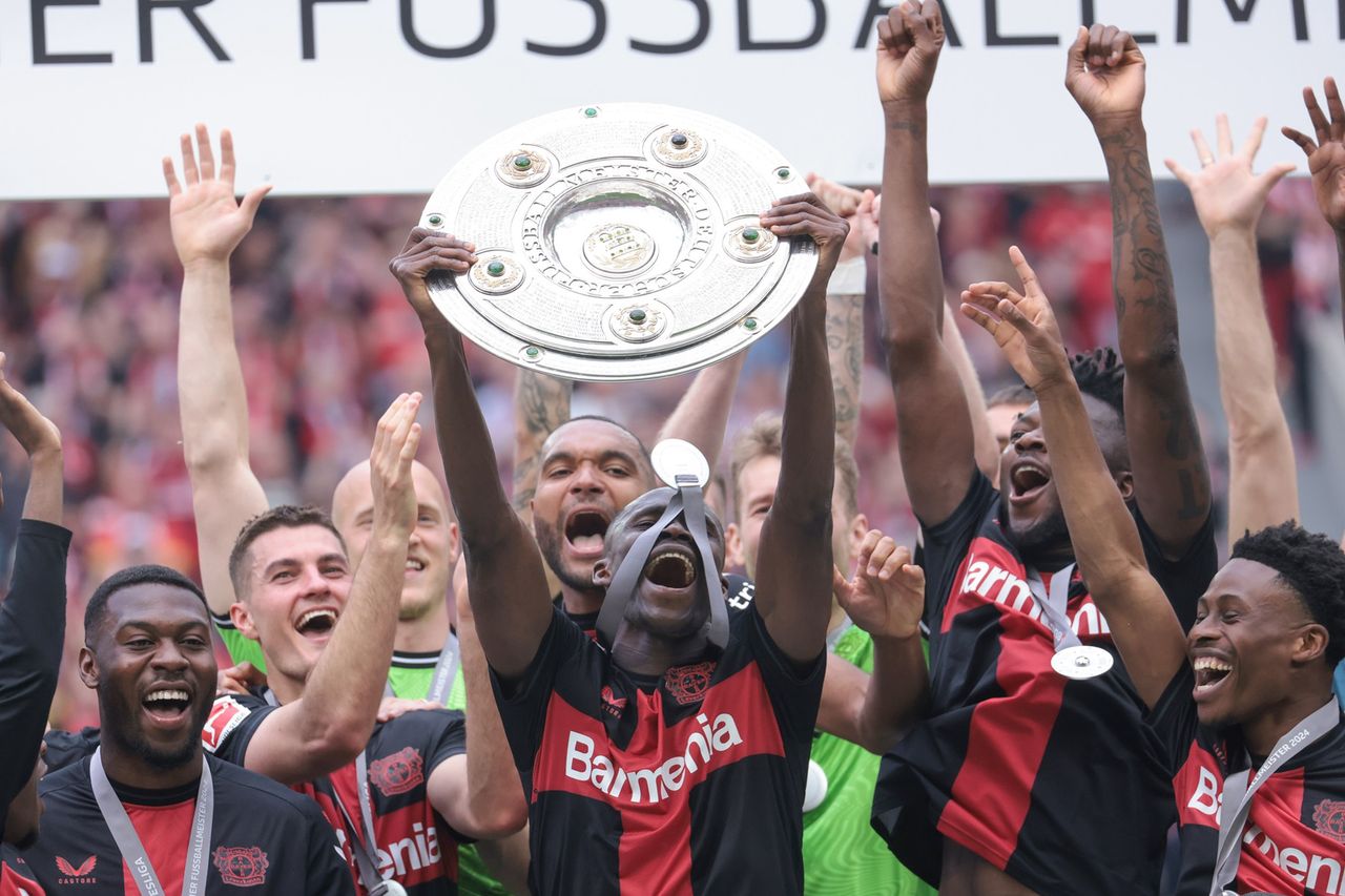 In the photo: Bayer 04 Leverkusen soccer players