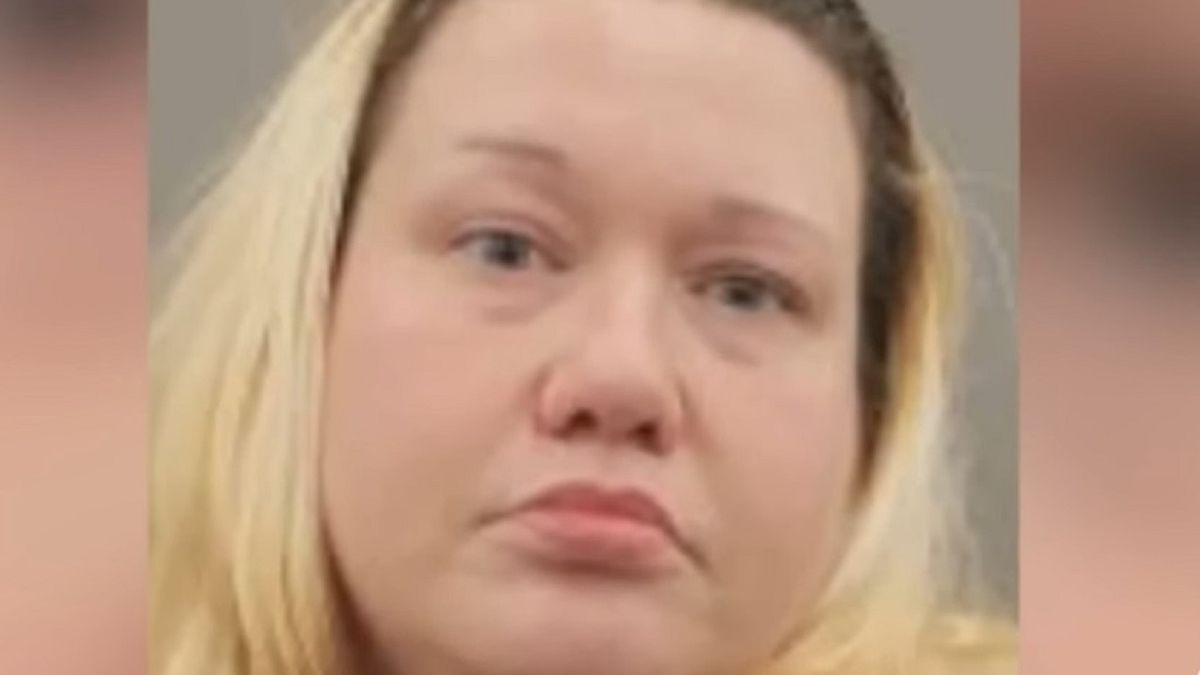 Ta kobieta to potwór. Miała wykorzystać seksualnie nastolatka. 