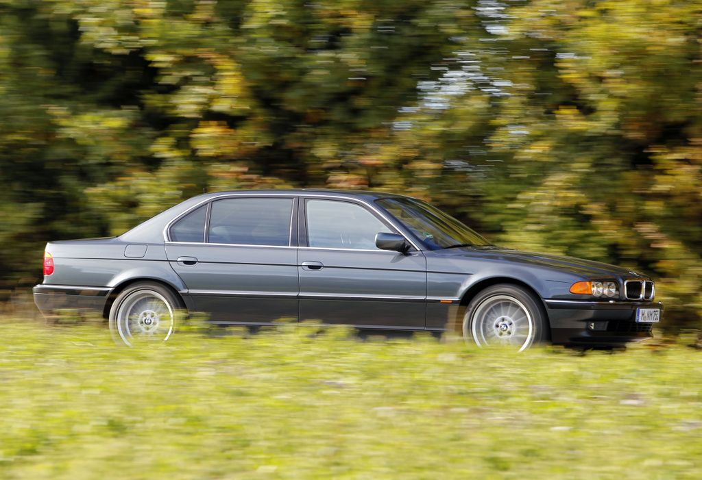 BMW 750iL E38