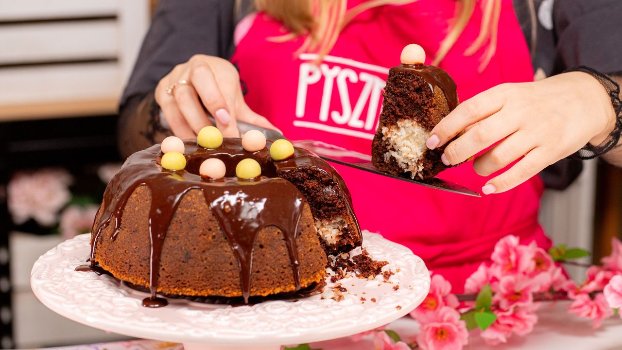 Upiecz rajską babkę wielkanocną, a nikt nawet nie spojrzy na sernik. Zniknie do ostatniego okruszka