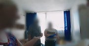 Policjanci weszli do mieszkania seniorki. "Chcą mnie zniszczyć"