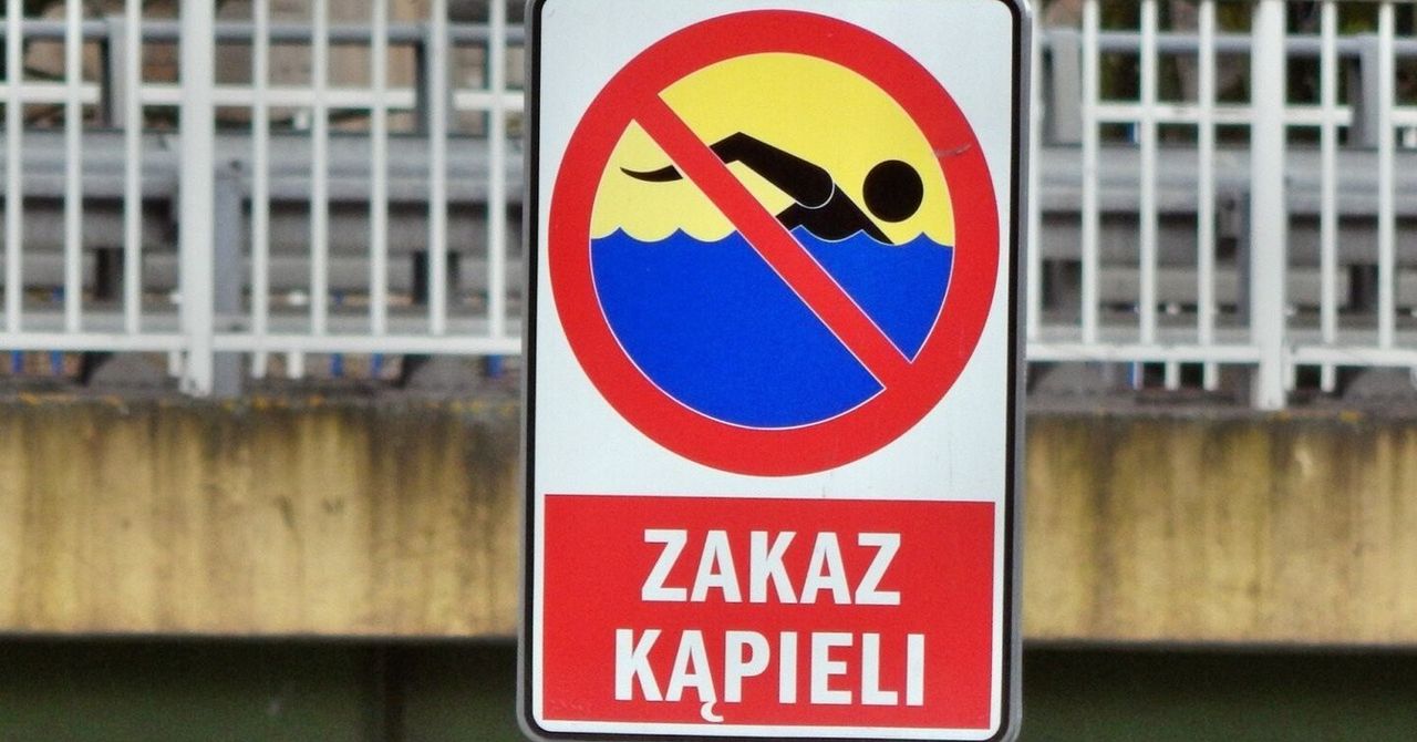 Na plaży „Centralnej” w Ustroniu Morskim wprowadzono zakaz kąpieli