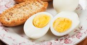 Wystarczy jedno jajko dziennie. Tak wpływa na organizm