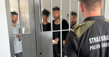 Przemycał Afgańczyków do Niemiec. Grozi mu 8 lat