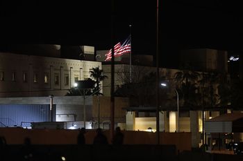 Media: Katiusze spadły na Bagdad. Ambasada USA pod ostrzałem