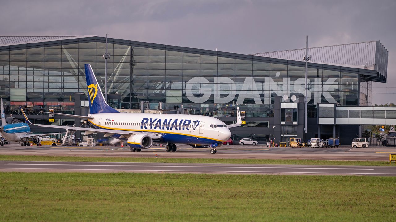 Najlepsze linie lotnicze na świecie. Ryanair dużo wyżej niż LOT