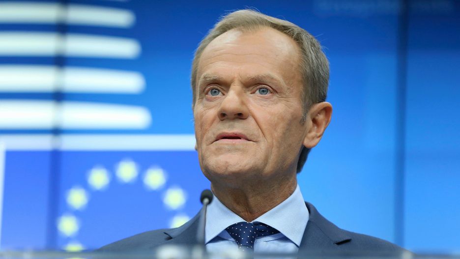 Donald Tusk dniósł się w mediach społecznościowych również do protestów odbywających się w całym kraju przeciwko orzeczeniu Trybunału Konstytucyjnego ws. aborcji. (Photo by Dursun Aydemir/Anadolu Agency via Getty Images)