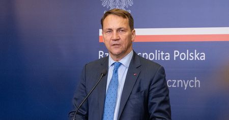 Sikorski chce zmian. Ostrzejsze wymogi dla dyplomatów
