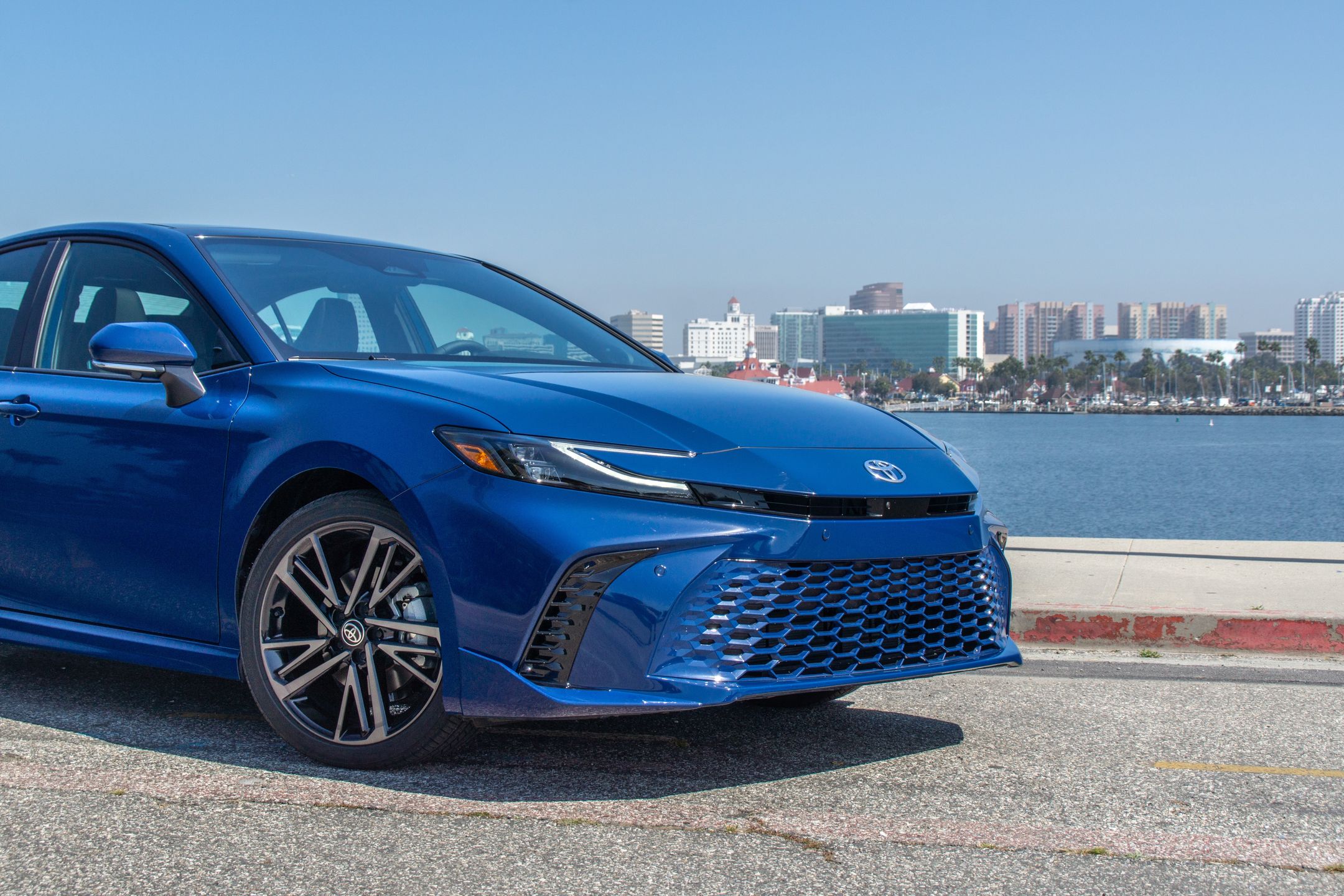 Nowa Toyota Camry 2024