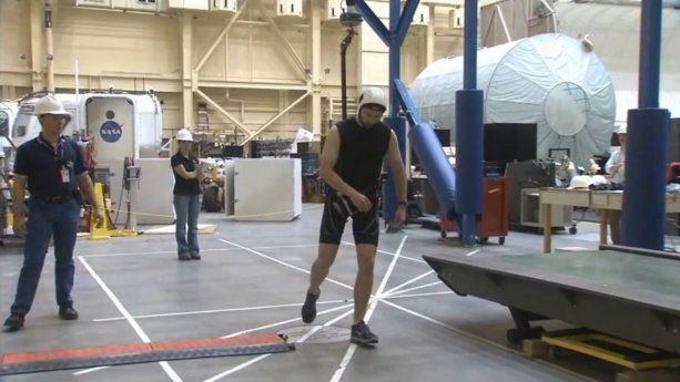 Poczuj się jak na Księżycu. NASA testuje symulator zmniejszonej grawitacji [wideo] 1