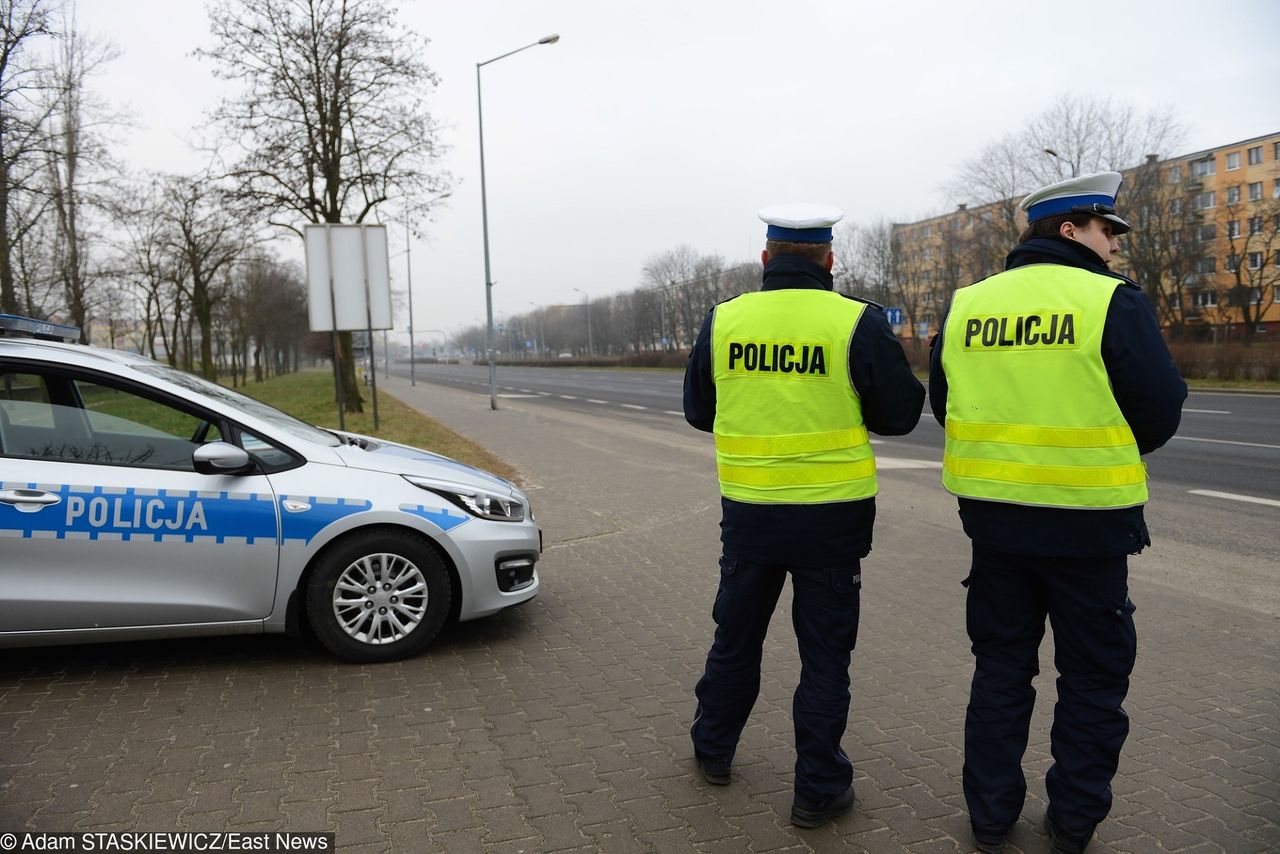 Policjanci zatrzymali policjantkę. Straciła prawo jazdy za przekroczenie prędkości