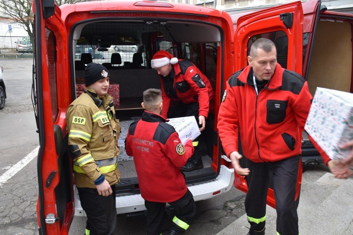 Gorlice: Szlachetna Paczka. Rodziny wciąż czekają na swoich darczyńców. Weekend Cudów już 13 i 14 grudnia. Dołączcie do dobrych aniołów