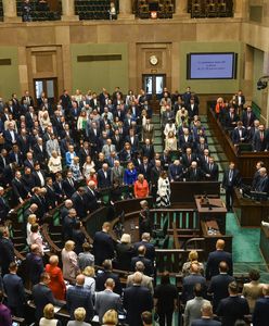 Posłowie zdecydowali. Zignorowali alarm dziennikarzy